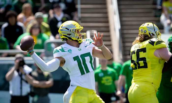 Bo Nix, Quarterback, Oregon Ducks